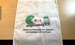 Stoff-Tragetasche mit Aufdruck - unsere MegaBag